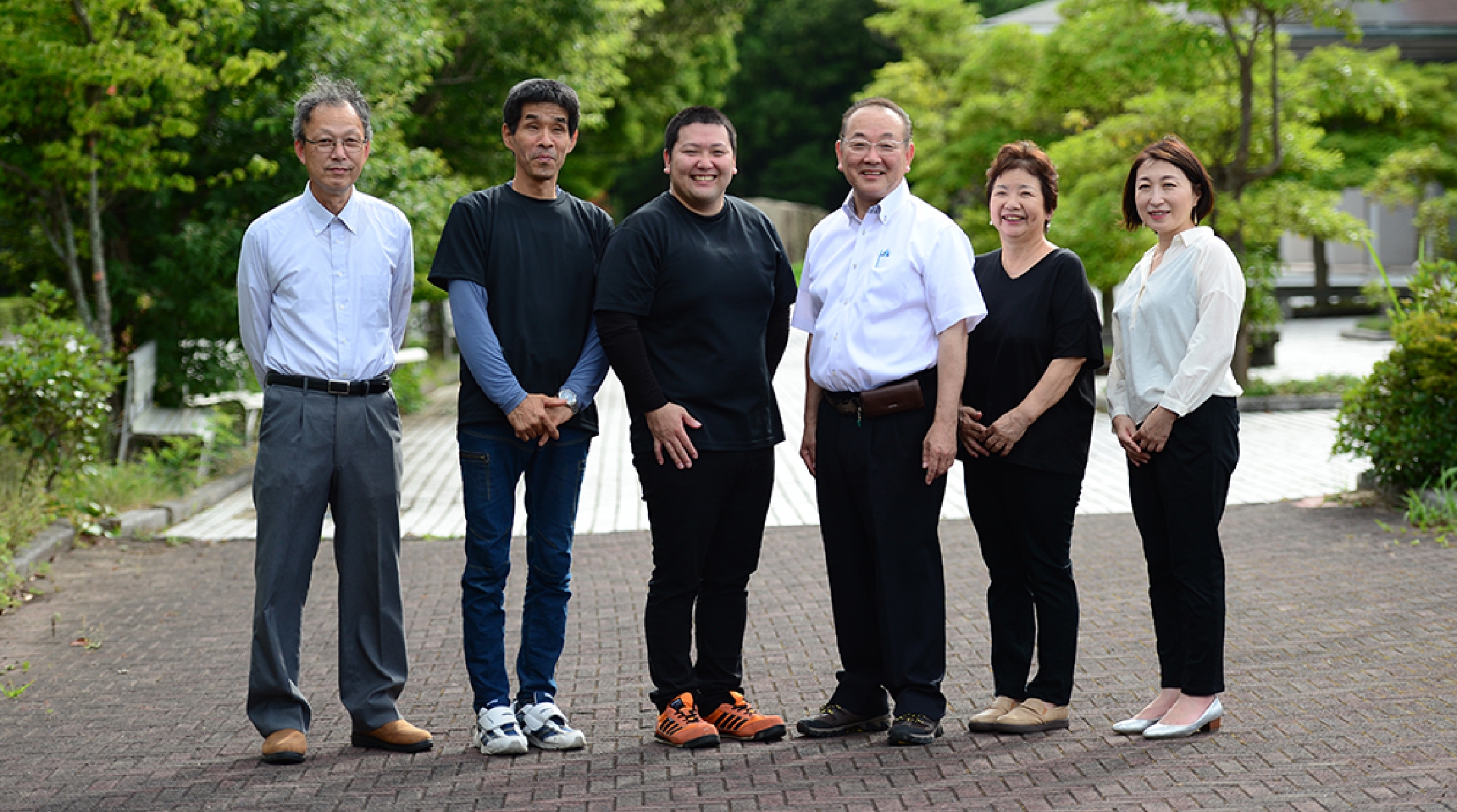 社員の集合写真